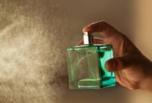 عبارات تسويقية للعطور النسائية