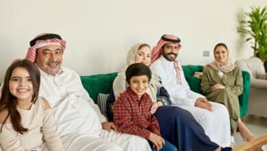 تفسير حلم رؤية الميت حي ولا يتكلم