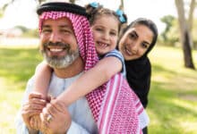 رؤية الميت في المنام يتكلم معك ويأكل